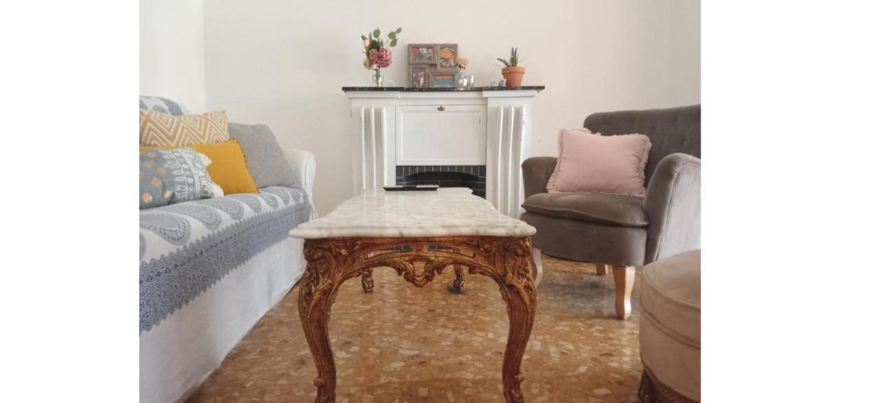 ולנסיה City Center Homestay מראה חיצוני תמונה