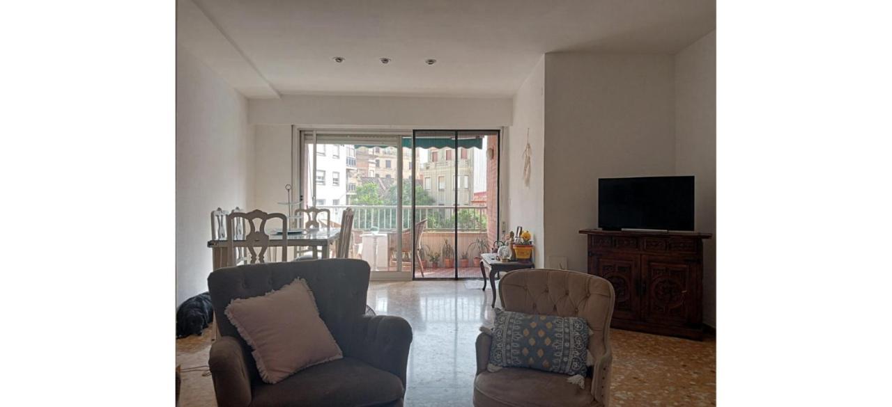 ולנסיה City Center Homestay מראה חיצוני תמונה